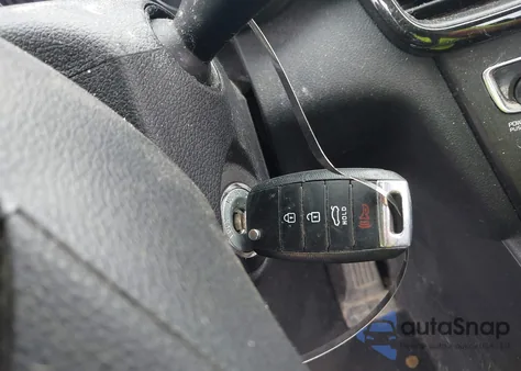 2018 Kia Optima Lx z USA, uszkodzony, nr VIN KNAGT4L32J5234905